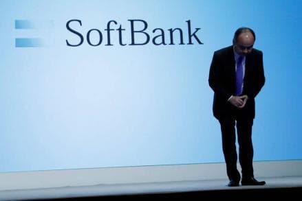 Industri Teknologi Lesu, SoftBank Rugi Rp75,7 Triliun