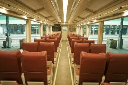 Mengenal Kereta Panoramic Pertama Indonesia yang Cocok untuk Wisata Keluarga