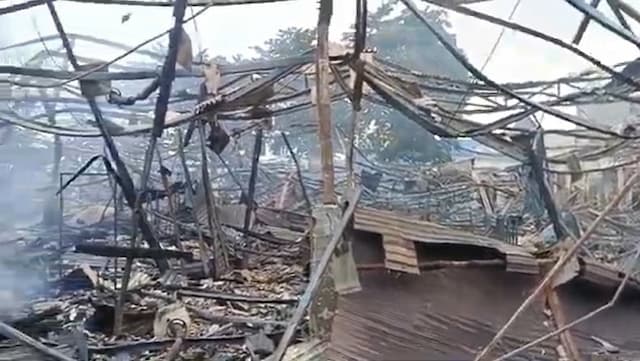 Kebakaran Hebat di Pasar Pagi Pemalang, Sumber Api dari Kios Pakaian Sisi Selatan Kebakaran Hebat di Pasar Pagi Pemalang, Sumber Api dari Kios Pakaian Sisi Selatan