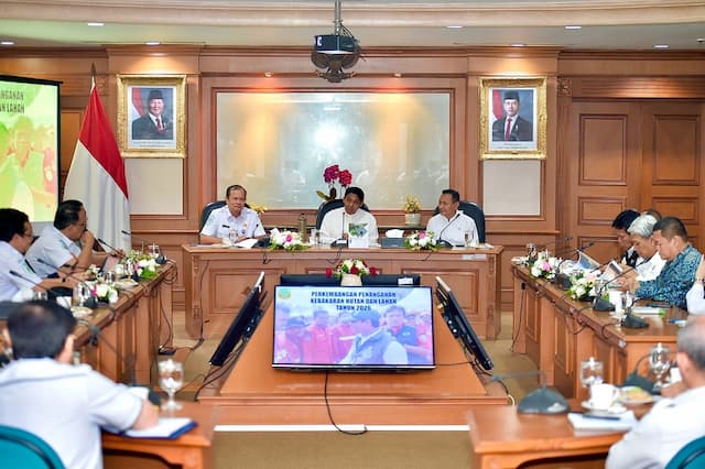 Pemerintah Waspadai Ancaman Karhutla Tahun Ini, Kekeringan Diprediksi Lebih Lama Pemerintah Waspadai Ancaman Karhutla Tahun Ini, Kekeringan Diprediksi Lebih Lama