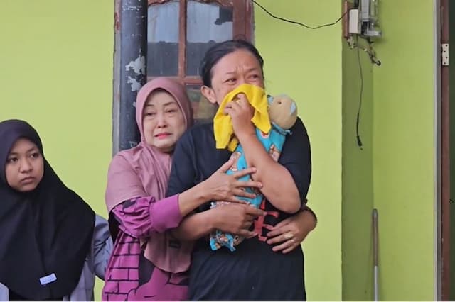 Pilu! Balita Gibran Hilang di Sidoarjo, Diduga Tenggelam di Sungai Depan Rumah Pilu! Balita Gibran Hilang di Sidoarjo, Diduga Tenggelam di Sungai Depan Rumah