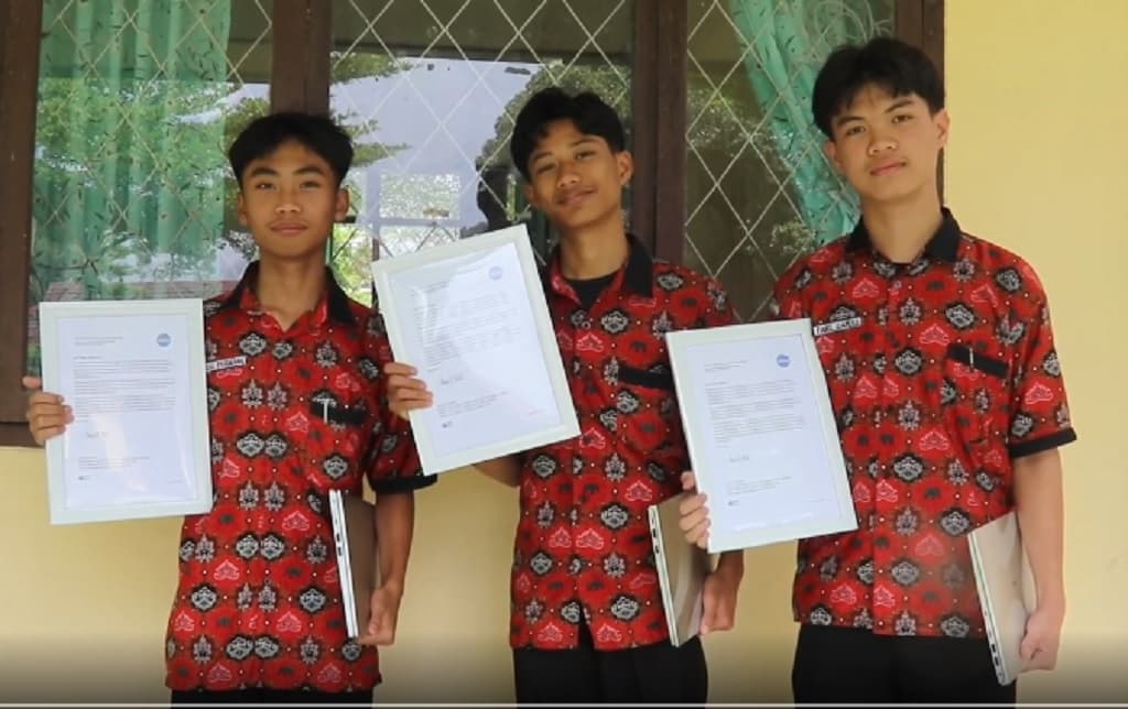 Keren! 4 Siswa SMK di Lampung Barat Bobol Sistem Keamanan NASA, Diganjar Beasiswa Keren! 4 Siswa SMK di Lampung Barat Bobol Sistem Keamanan NASA, Diganjar Beasiswa
