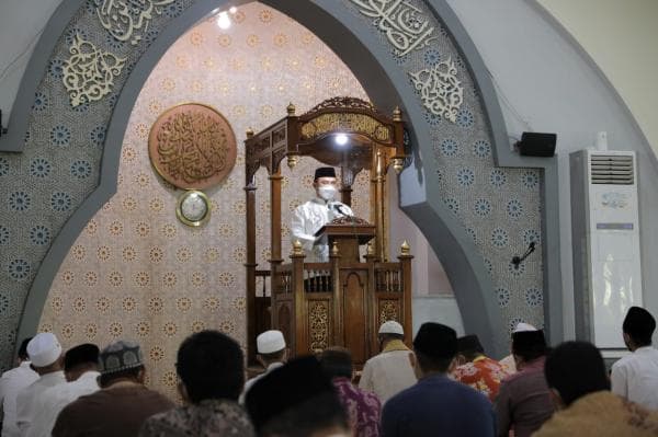 Siapa yang Memimpin Shalat Jumat Pertama Kali