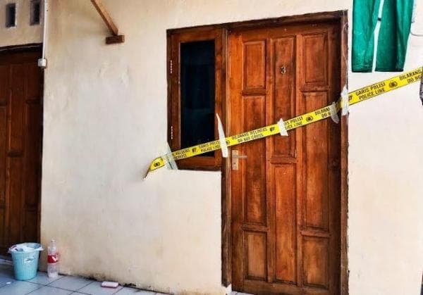 Janin Bayi Ditemukan Tewas di dalam Kamar Kos, Diduga Digugurkan Saat Kandungan Berusia 5 Bulan Janin Bayi Ditemukan Tewas di dalam Kamar Kos, Diduga Digugurkan Saat Kandungan Berusia 5 Bulan