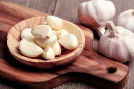 Mengapa Tangan Gatal dan Terasa Panas Terbakar Usai Pegang Bawang Putih ? Temukan Jawabannya Disini Mengapa Tangan Gatal dan Terasa Panas Terbakar Usai Pegang Bawang Putih ? Temukan Jawabannya Disini