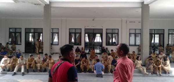 Kebijakan Penghapusan Honorer 2023 Membuat THL di Manggarai Timur Terlantar Kebijakan Penghapusan Honorer 2023 Membuat THL di Manggarai Timur Terlantar