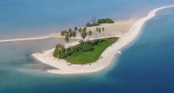 Sejumlah Lokasi Wisata Bawah Laut Terindah di Indonesia,Bahka Airnya Bergradasi Biru Paling Diincar