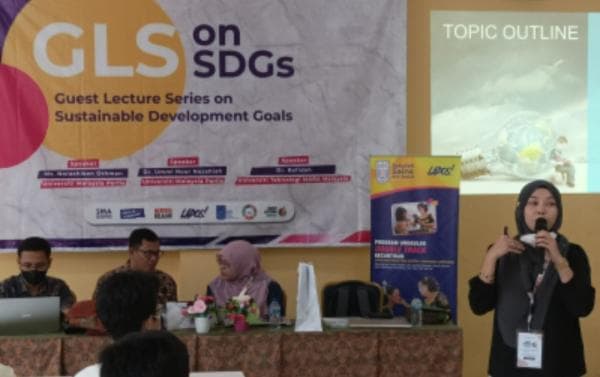 SMA IPIEMS Tingkatkan Pengetahui Kesamaan Gender hingga Ketrampilan Packing Produk SMA IPIEMS Tingkatkan Pengetahui Kesamaan Gender hingga Ketrampilan Packing Produk