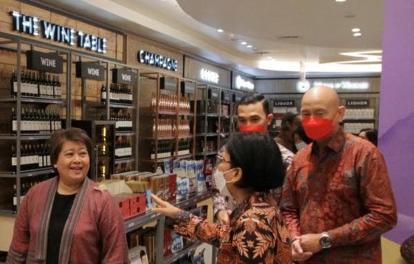 Gerai Bebas Bea Sarinah Duty Free Telah Dibuka