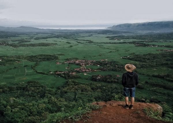 Tebing Panenjoan, Intip Keindahan Alam Sukabumi dari Atas Ketinggian