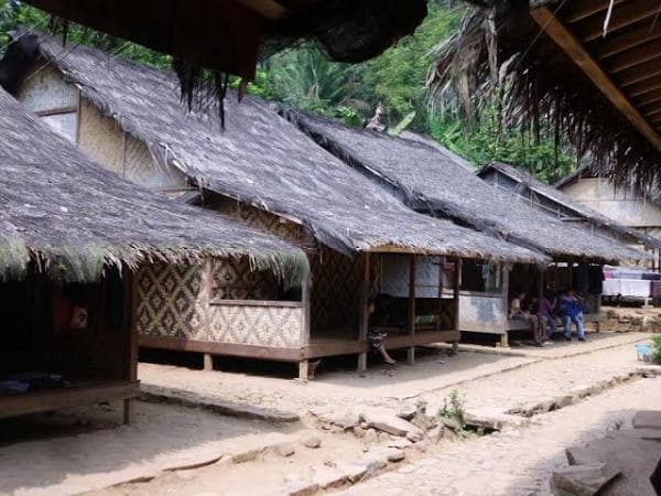 Dibangun Tanpa Paku, Rumah Adat Suku Baduy Ternyata Anti Gempa dan Longsor