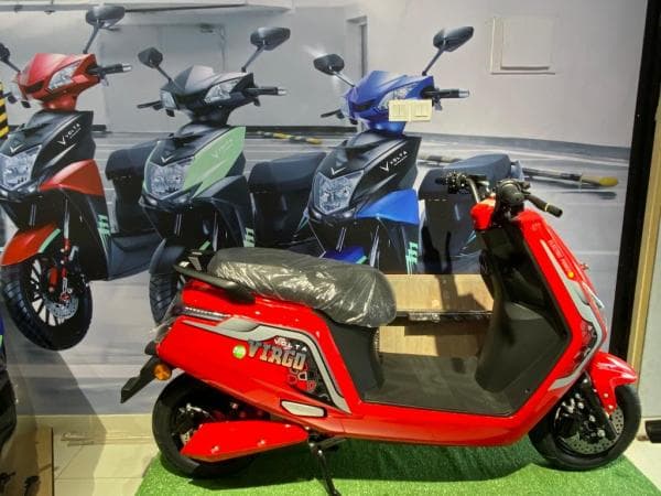 Molis Gading Serpong Turut Ramaikan Pasar Sepeda Motor Listrik, Pasarkan Smoot dan Volta Molis Gading Serpong Turut Ramaikan Pasar Sepeda Motor Listrik, Pasarkan Smoot dan Volta