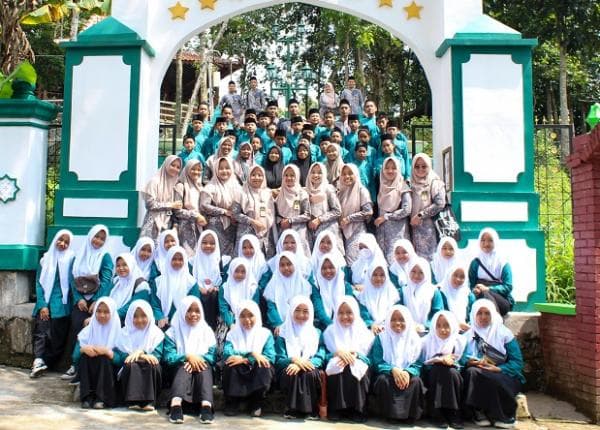 Maksimalkan Pendidikan Karakter Siswa, SMP RUQ Al-Falah Salatiga Kunjungi Desa Wisata Tingkir Lor