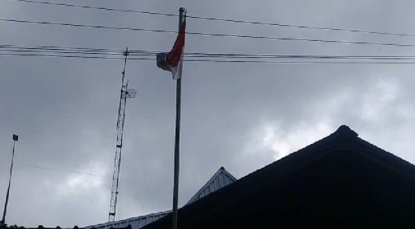 Hati-Hati! Mengibarkan Bendera Merah Putih Rusak atau Kusam, Bisa Dipidana dan Denda Rp100 Juta