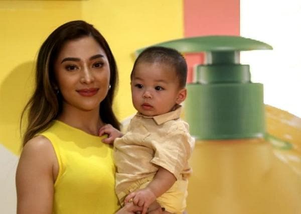 Hari Ibu Pertama Nikita Willy: Baby Spa Bersama 1000 Ibu Hari Ibu Pertama Nikita Willy: Baby Spa Bersama 1000 Ibu