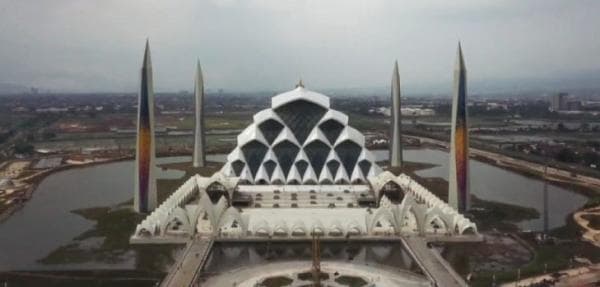 Inilah 5 Keistimewaan Masjid Al-Jabbar yang Didesain Ridwan Kamil