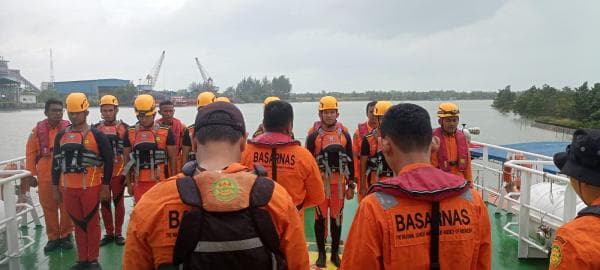 Kapal TB Muara Sejati Bermuatan Batu Bara dari Palembang Tujuan Pontianak Kirim Sinyal Marabahaya