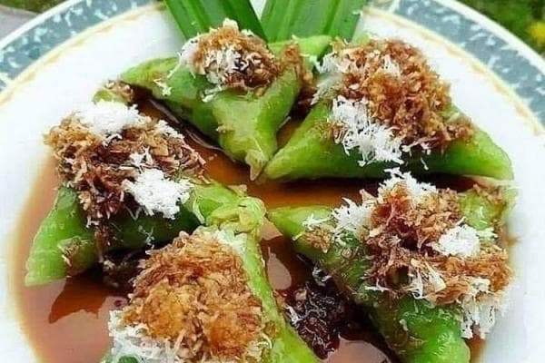 Lupis, Kue yang Sering Diburu Oleh Semua Kalangan