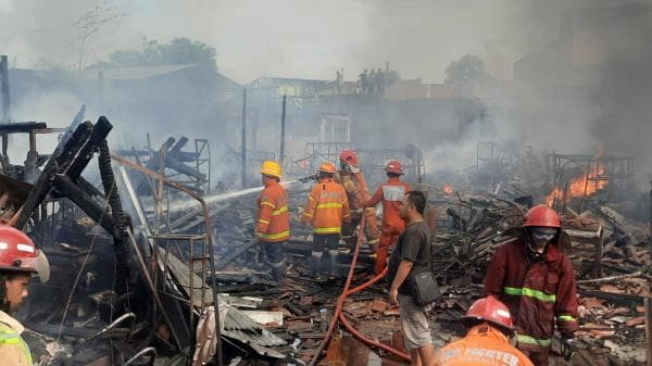 Penyebab Kebakaran Pasar Besi Cikurubuk Tasikmalaya Diduga dari Korsleting Listrik