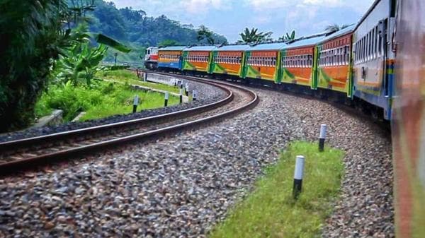 Tujuh Kenangan Naik Kereta Ekonomi di Masa Lalu Yang Tak Terlupakan, Nomer Tiga Penuh Perjuangan