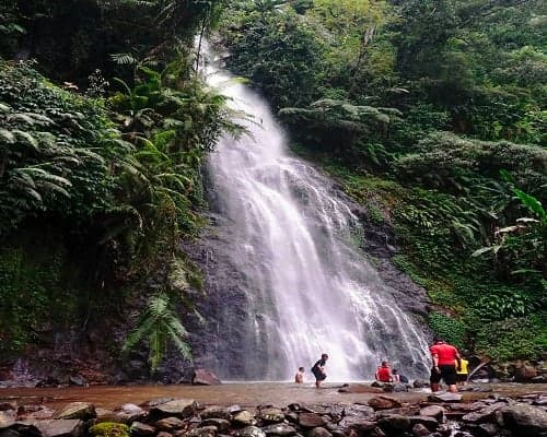 Liburan Awal Tahun di Curug Cijalu Subang, Wisata Air Terjun Indah yang Sarat Mitos