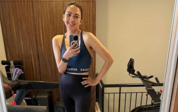 Potret Seksi Terbaru Donna Agnesia Makin Langsing, Netizen: Hot Mom