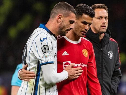 Merih Demiral Lelang Jersey Cristiano Ronaldo dan Eks Rekan-Rekan di Juventus untuk Gempa Turki Merih Demiral Lelang Jersey Cristiano Ronaldo dan Eks Rekan-Rekan di Juventus untuk Gempa Turki