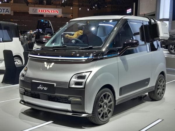 Wuling Air ev Dilengkapi Side Box, Unik Mirip Motor Touring