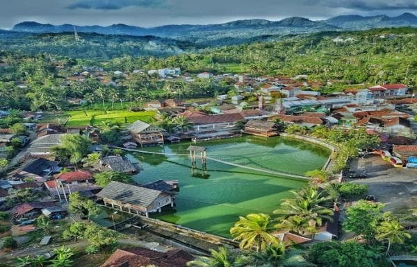 Danau Lemona, Tempat Wisata Alam Sekaligus Kuliner di Tasikmalaya