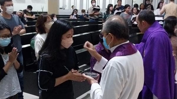 Prapaskah, Umat Katolik di Ciamis Awali Masa Puasa 40 Hari Prapaskah, Umat Katolik di Ciamis Awali Masa Puasa 40 Hari