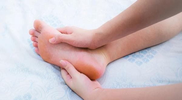 Jangan Anggap Sepele Benjolan Pada Kaki, Bisa Saja Itu Gejala Bunion Jangan Anggap Sepele Benjolan Pada Kaki, Bisa Saja Itu Gejala Bunion