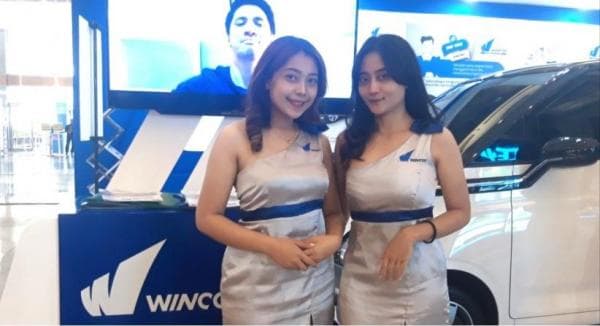 Suka Duka SPG Pameran Otomotif GJAW 2023, Berdiri Berjam-jam hingga Pengunjung Iseng