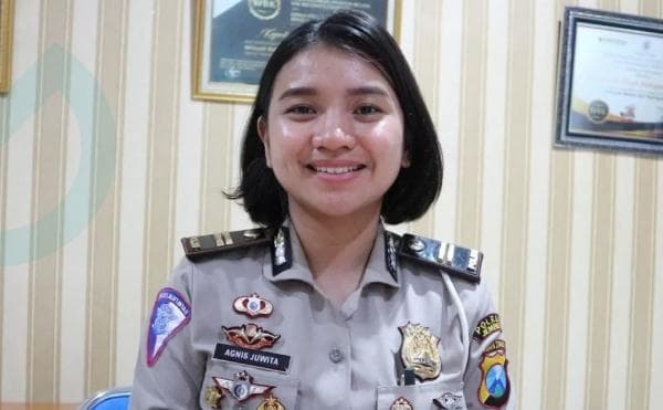Sempat Viral karena Pamer Kekayaan di Medsos, Ini Sosok Kasat Lantas Cantik AKP Agnis Juwita Sempat Viral karena Pamer Kekayaan di Medsos, Ini Sosok Kasat Lantas Cantik AKP Agnis Juwita