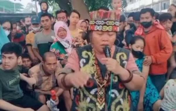 Ini Penyakit yang Bisa Diobati Ida Dayak, Pernah Sembuhkan Pasien Tuli hingga Bisa Dengar dan Bicara Ini Penyakit yang Bisa Diobati Ida Dayak, Pernah Sembuhkan Pasien Tuli hingga Bisa Dengar dan Bicara