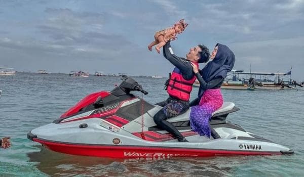 7 Konten Ria Ricis yang Paling Kontroversial, Nomor 4 Disorot oleh Media Asing 7 Konten Ria Ricis yang Paling Kontroversial, Nomor 4 Disorot oleh Media Asing