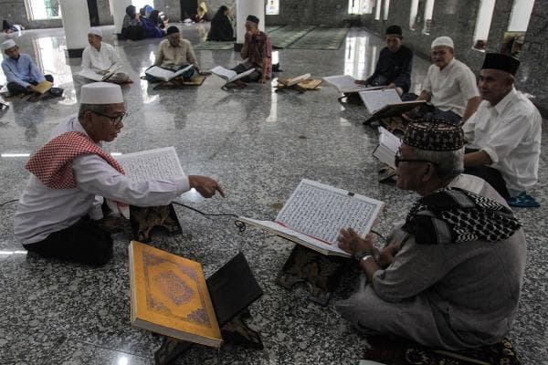 Tadarus Alquran Baik Dilakukan Malam Hari seperti Nabi Muhammad SAW Bersama Malaikat Jibril