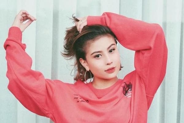 Awkarin, Selebgram Fenomenal yang Kontroversial, Sukses Jadi Pengusaha Muda Awkarin, Selebgram Fenomenal yang Kontroversial, Sukses Jadi Pengusaha Muda