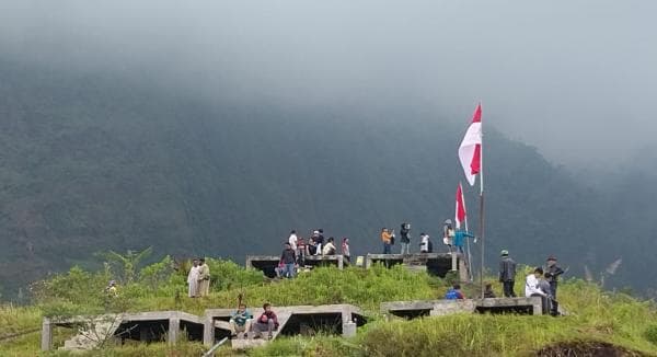 Menikmati City Light Tasikmalaya dari View Deck Gunung Galunggung, ke Kawah Bisa Pakai Ojek Wisata Menikmati City Light Tasikmalaya dari View Deck Gunung Galunggung, ke Kawah Bisa Pakai Ojek Wisata