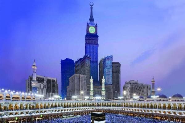 Makkah Royal Clock Tower dan ZamZam Tower, Dua Bangunan Tinggi Seputar Masjidil Haram Makkah Makkah Royal Clock Tower dan ZamZam Tower, Dua Bangunan Tinggi Seputar Masjidil Haram Makkah
