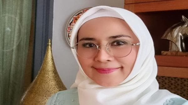 Deretan Penyanyi Wanita Viral Era 80-an, Ada yang Bertransformasi Menjadi Pendakwah Deretan Penyanyi Wanita Viral Era 80-an, Ada yang Bertransformasi Menjadi Pendakwah