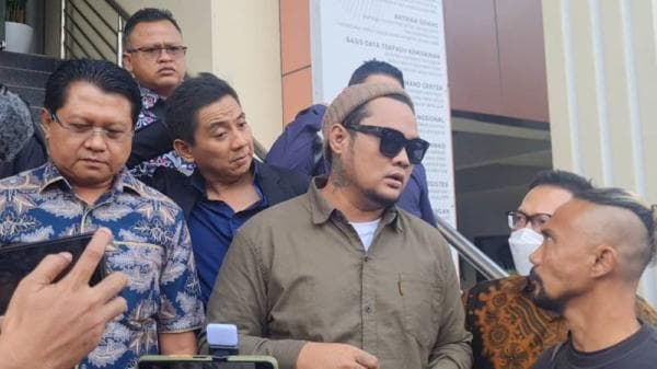 Mediasi Gagal, Proses Perceraian Virgoun dan Inara Rusli Berlanjut Mediasi Gagal, Proses Perceraian Virgoun dan Inara Rusli Berlanjut