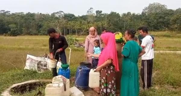 Sumur Kering, Warga Perbukitan di Pandeglang Dilanda Krisis Air Bersih