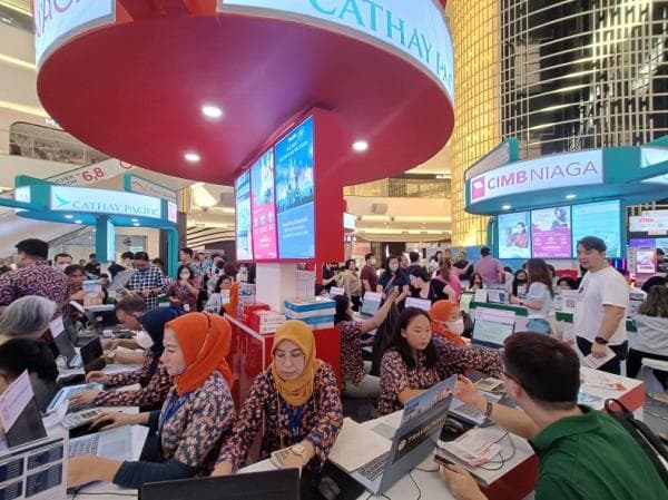 Berwisata ke Destinasi Dunia melalui Cathay Pacific Travel Fair 2023 Berwisata ke Destinasi Dunia melalui Cathay Pacific Travel Fair 2023