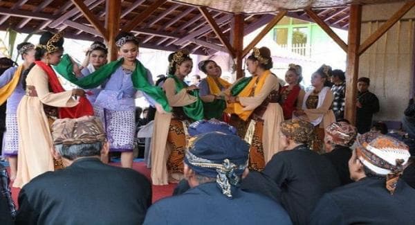 Mengenal Ritual Ngalaksa di Sumedang, Upacara Adat yang Digelar Sepekan Penuh