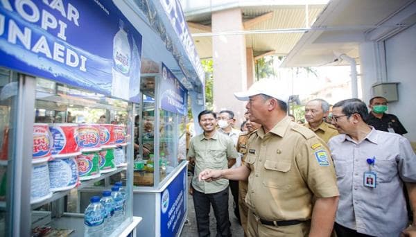 23 PKL di Jalan Eyckman Ditata, Ema Sumarna: Tak Ada Lagi Toleransi Orang Parkir 23 PKL di Jalan Eyckman Ditata, Ema Sumarna: Tak Ada Lagi Toleransi Orang Parkir