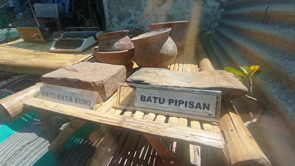 Melihat Batu Pipisan Simbol Kesetiaan di Pojok Literasi Kota Probolinggo Melihat Batu Pipisan Simbol Kesetiaan di Pojok Literasi Kota Probolinggo