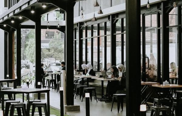 Rekomendasi 6 Cafe Instagramable di Ponorogo, Cocok Buat Malming Bareng Pacar Rekomendasi 6 Cafe Instagramable di Ponorogo, Cocok Buat Malming Bareng Pacar