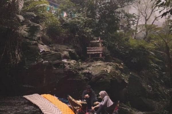 Mitos Dibalik Keindahan Curug Balong Endah, Sosok Gaib Berwajah Pucat Penunggu Air Terjun Mitos Dibalik Keindahan Curug Balong Endah, Sosok Gaib Berwajah Pucat Penunggu Air Terjun