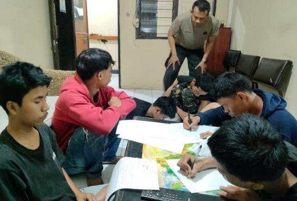 Beredar Video Diduga Pelaku Klitih Diamankan Warga di Mojolaban, Ternyata Tidak Benar Beredar Video Diduga Pelaku Klitih Diamankan Warga di Mojolaban, Ternyata Tidak Benar