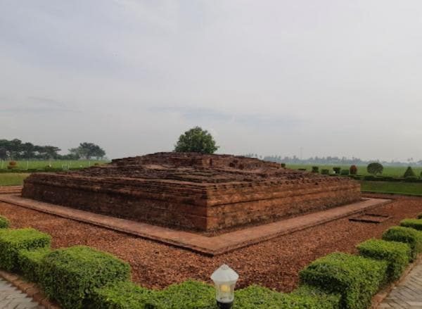 5 Rekomendasi Wisata Karawang yang Wajib Dikunjungi 5 Rekomendasi Wisata Karawang yang Wajib Dikunjungi